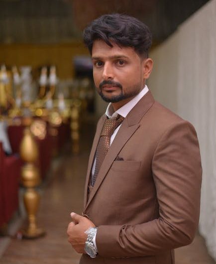 Мужские брюки в Екатеринбурге — выбор и преимущества