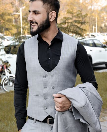 Мужские костюмы для свадьбы в Екатеринбурге