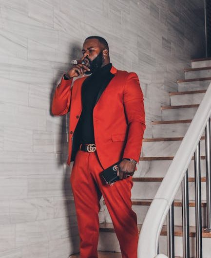 Мужской классический костюм описание и преимущества