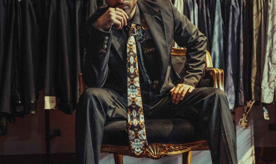 Мужской синий костюм классика екатеринбург