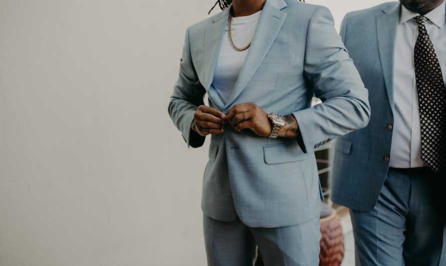 Классические мужские костюмы в Екатеринбурге